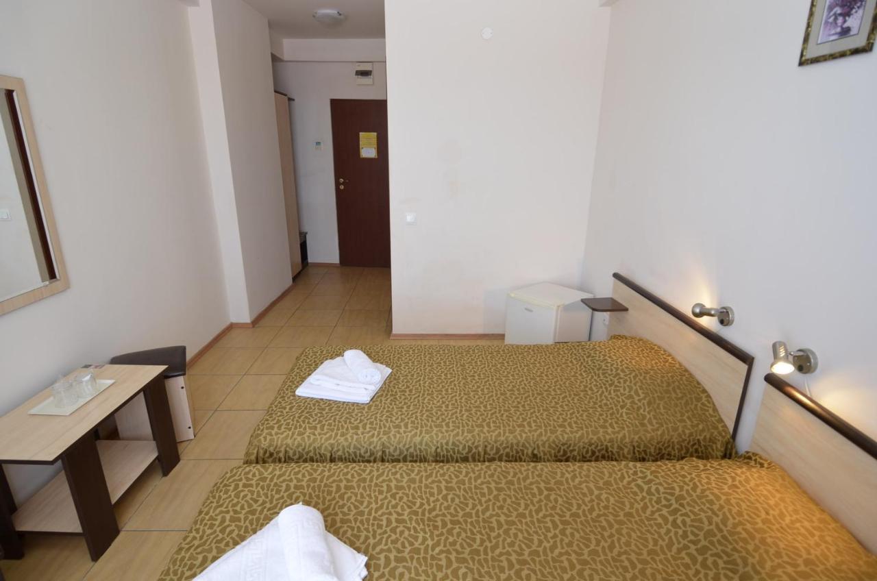 Hotel Intim Costinesti Exteriör bild